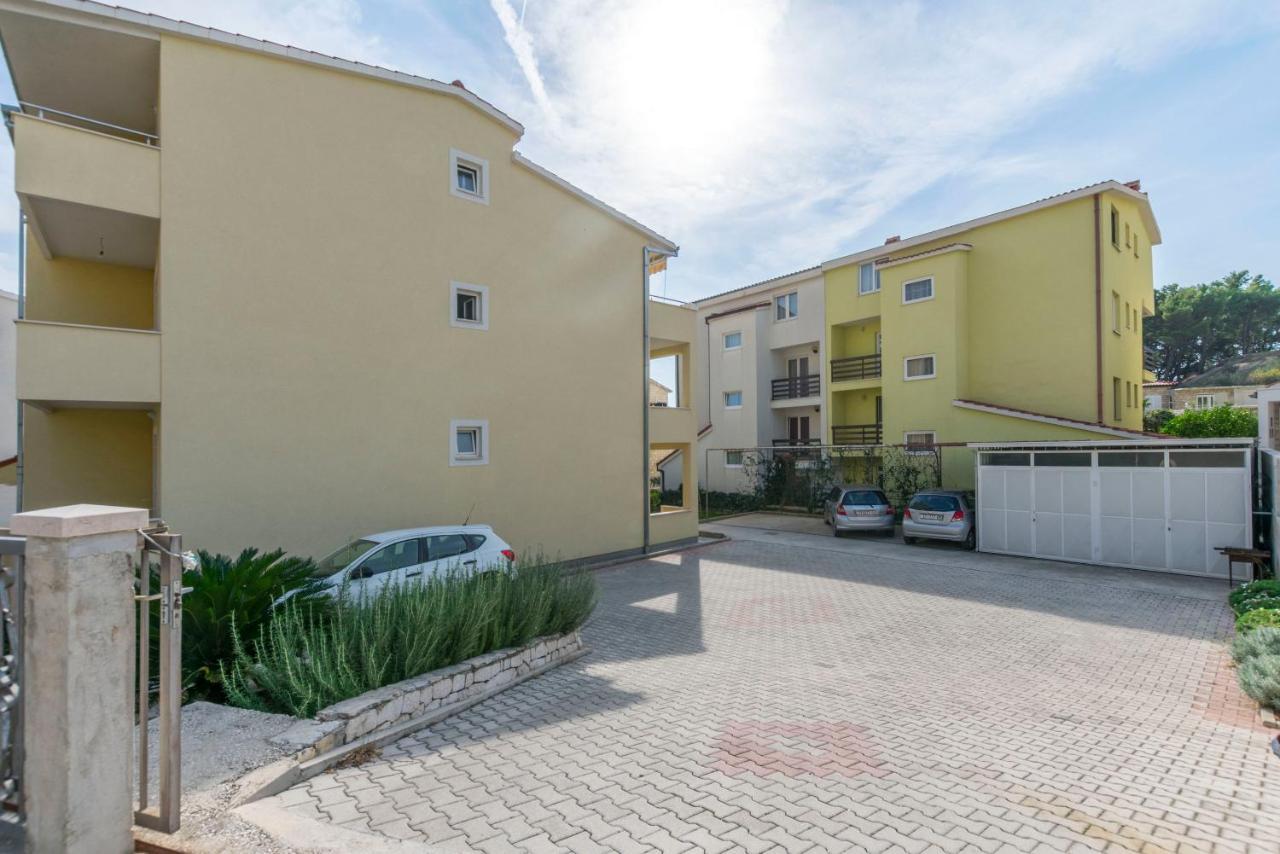 Apartment Dora Duće Extérieur photo