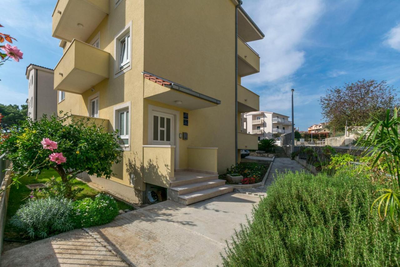 Apartment Dora Duće Extérieur photo